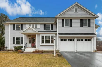 271 Monsen Rd 1