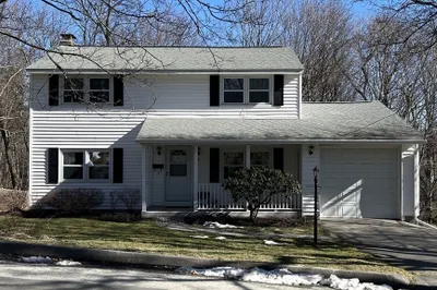 38 Chevy Chase Rd