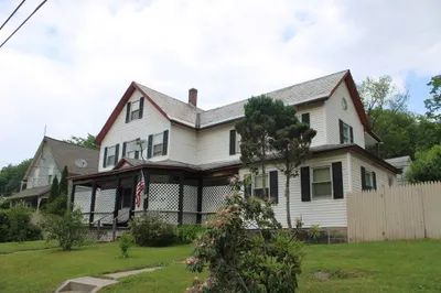 209-211 Deerfield St
