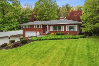 1310 Mammoth Rd 1