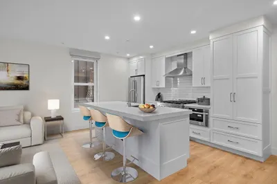 326 W Broadway #4