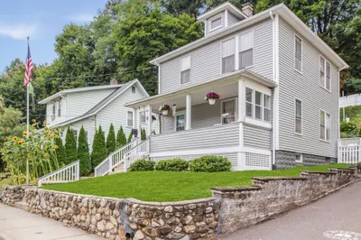 51 Francis Ave 1