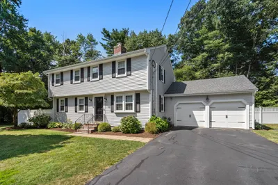 17 Stonybrook Rd 1
