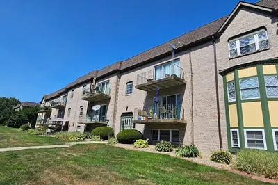 116 Oak Ln #2