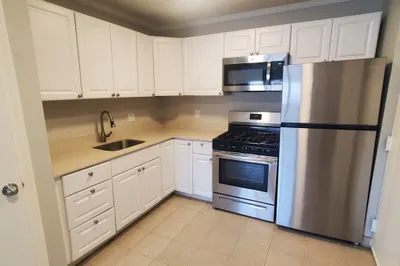 215 Pearl Street #11 1