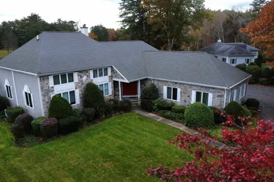 139 Fairway Dr 1
