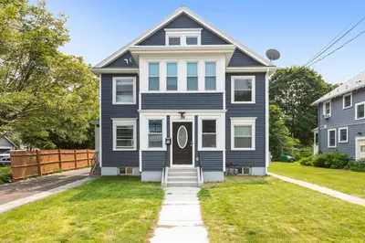 39 Pond St 1