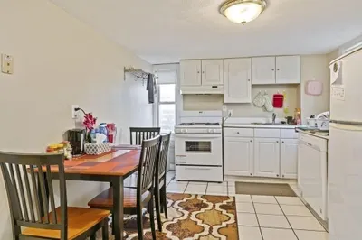 99 Boylston Street #3