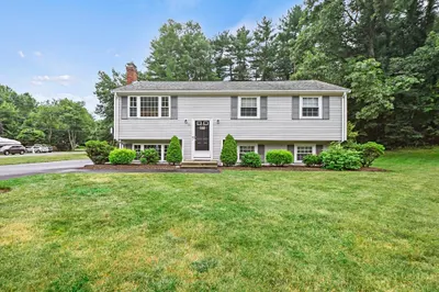 10 Cape Cod Lane 1