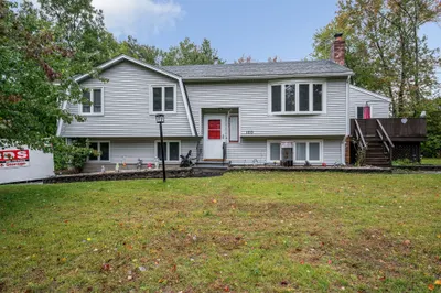 100 Village Dr 1