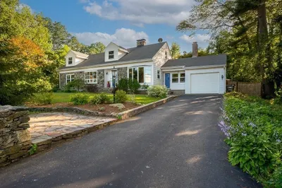 298 Thompson Rd 1
