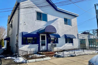 262 Pearl St #2