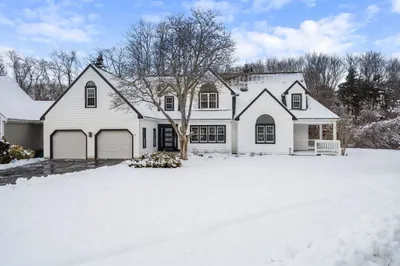 24 Country Club Drive 1