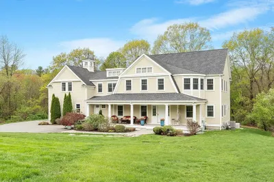 67 Hanover Rd 1