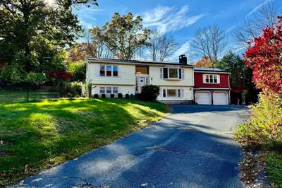 290 Bolton Station Rd 1