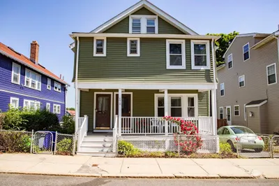 170-172 Calumet St 1