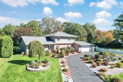 105 Higher Brook Dr 1