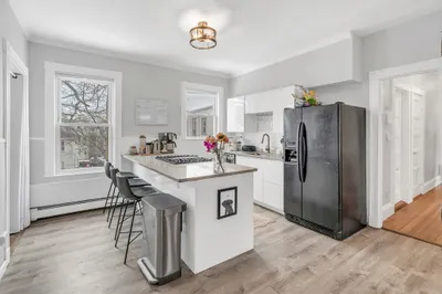 11 Doris St #3