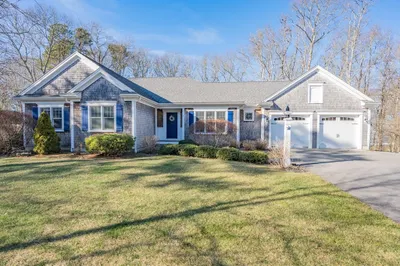 6 Bunker Cir 1