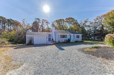 195 Sisson Rd 1
