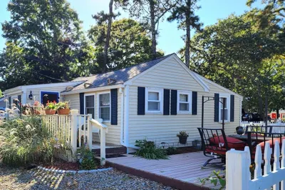 262 Old Wharf Road #111 1