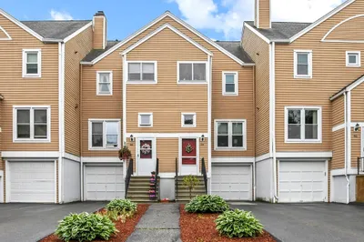 64 Camelot Drive #64 1