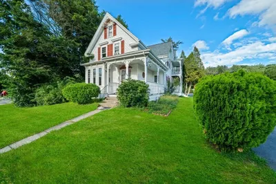 48 Quincy St