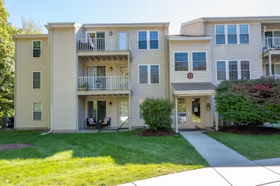 11 Thoreau Ct #2 1
