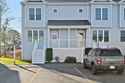 1 Paradise Ln #C1 1