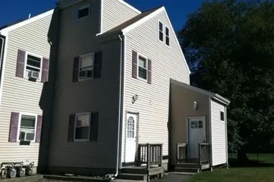 713 Somerset Ave #3