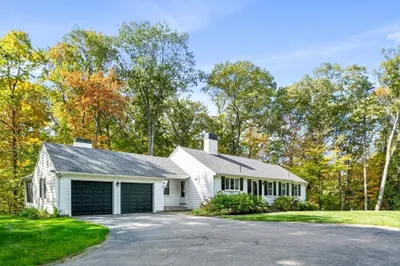 16 Sterling Drive 1