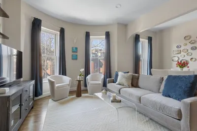 27 Concord Sq #3