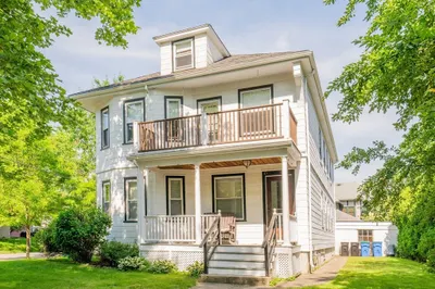 61 Pine St #2 1