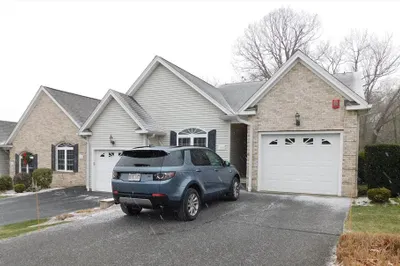 176 Canterbury Way #176
