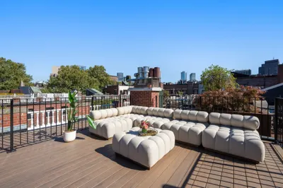 19 Charles River Square 1