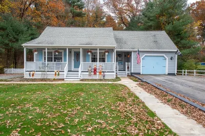33 Pine Acres Rd
