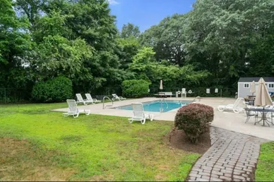 21 Chapel Hill Dr #3 1