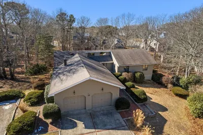10 Aspen Ln 1