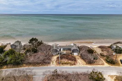 295 Shurtleff Rd