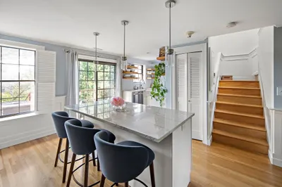 1 Devens St #3