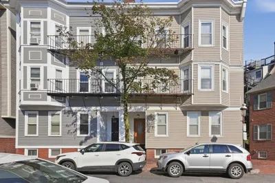 22 Park Street #3 1