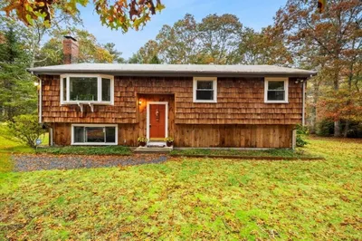 19 Bourne Rd