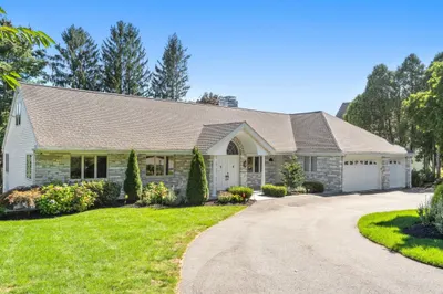 67 Crestview Road 1
