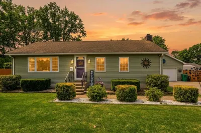 405 New Ludlow Rd 1