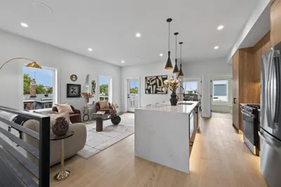 250 Bremen St #8 1