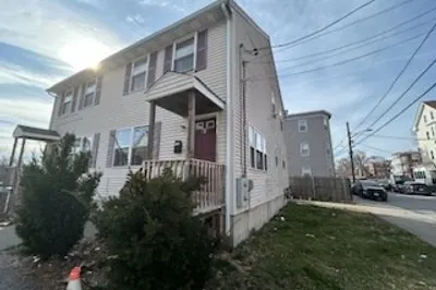 64-66 Curtis St 1