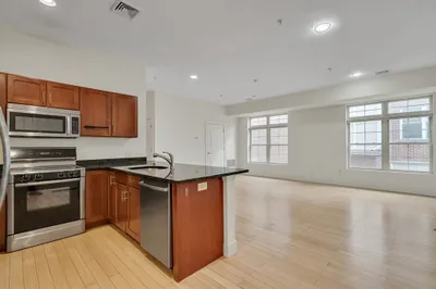 9 Gardner St #7