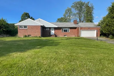 44 Foster St 1