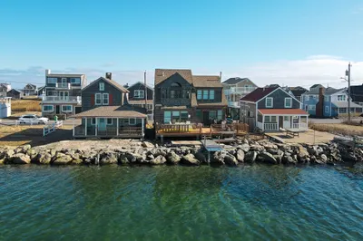 66 Lighthouse Rd 1