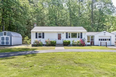 67 Hillside Rd